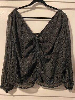Abercrombie & Fitch Black and White Polka Dot V-Back Blouse